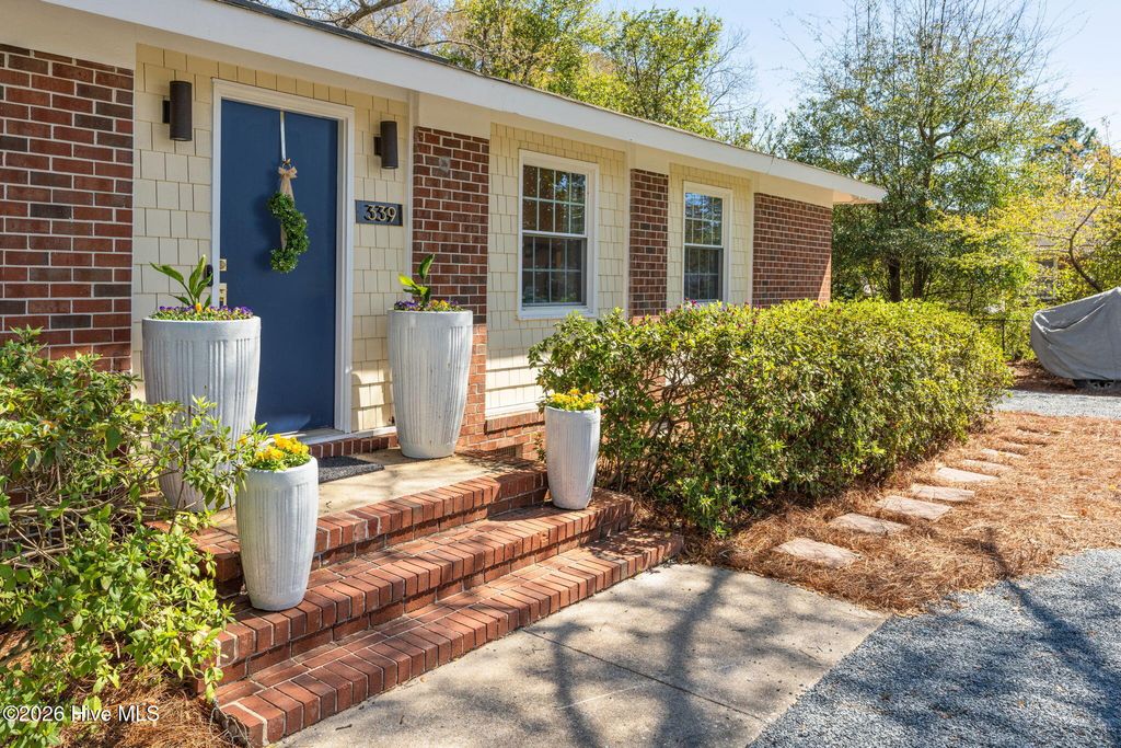 Photo of 339 Green Meadows Drive, Wilmington, NC 28405 (MLS # 100561167)