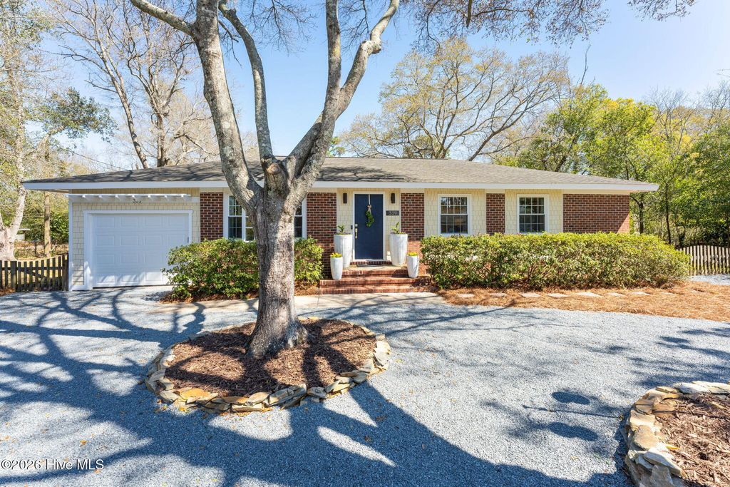 Photo of 339 Green Meadows Drive, Wilmington, NC 28405 (MLS # 100561167)