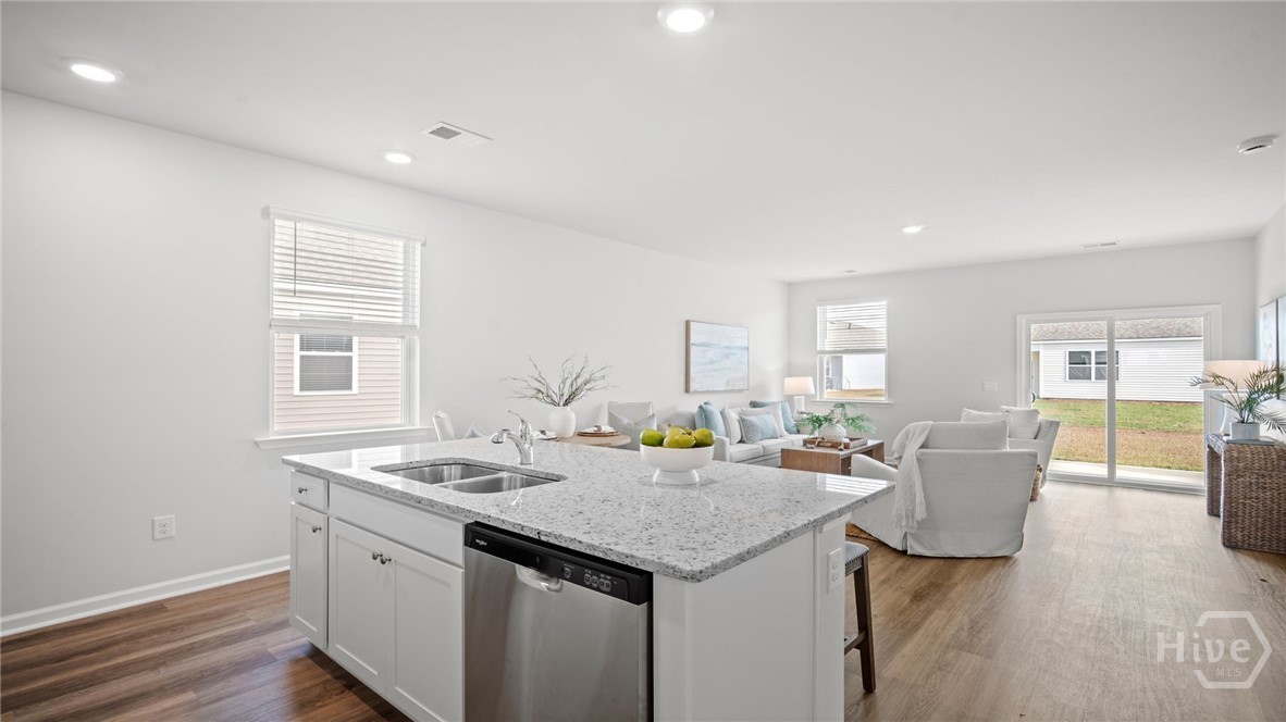 1063 Lakes Boulevard