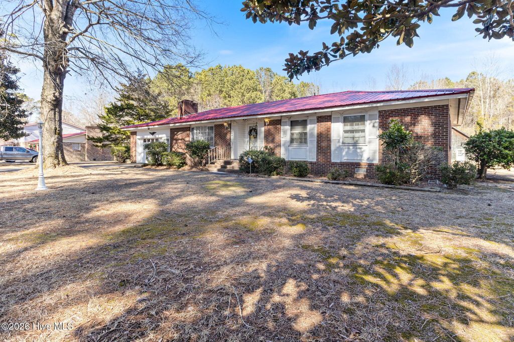 Photo of 111 Bateman Street, Plymouth, NC 27962 (MLS # 100564592)