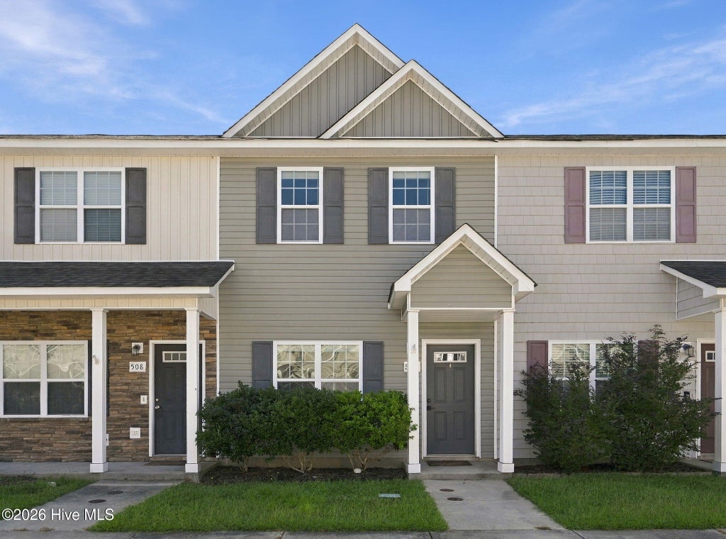 Photo of 506 Oyster Rock Lane, Sneads Ferry, NC 28460 (MLS # 100604495)