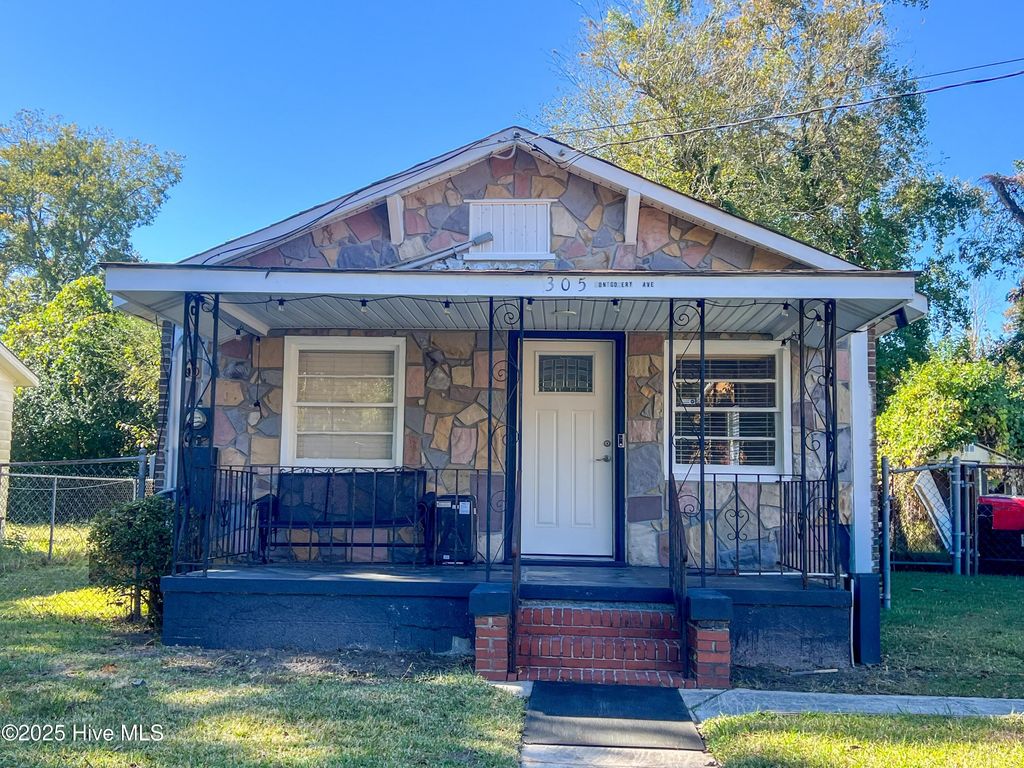 Photo of 305 Montgomery Avenue, Wilmington, NC 28405 (MLS # 100540630)