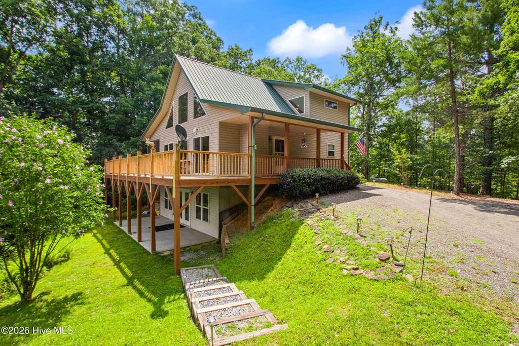 Photo of 320 Windy Ridge Lane, Murphy, NC 28906 (MLS # 100596443)