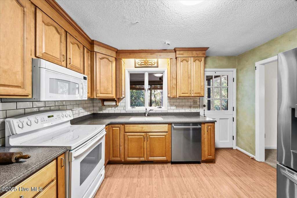 Photo of 215 Merion Circle, Pinehurst, NC 28374 (MLS # 100588499)