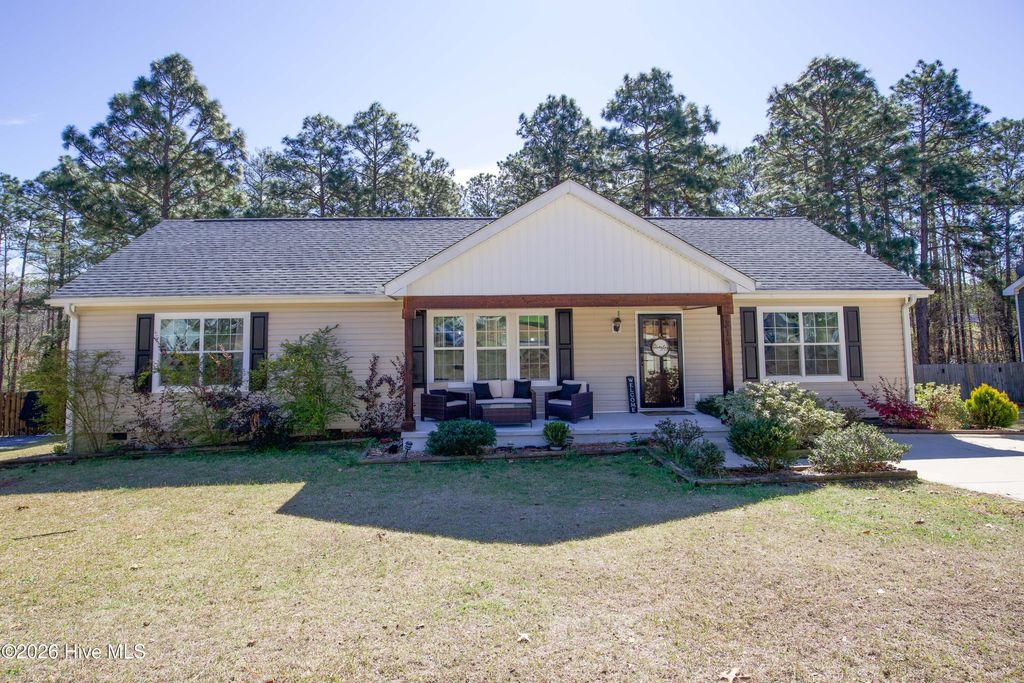 Photo of 315 Pickett Circle, Vass, NC 28394 (MLS # 100561945)
