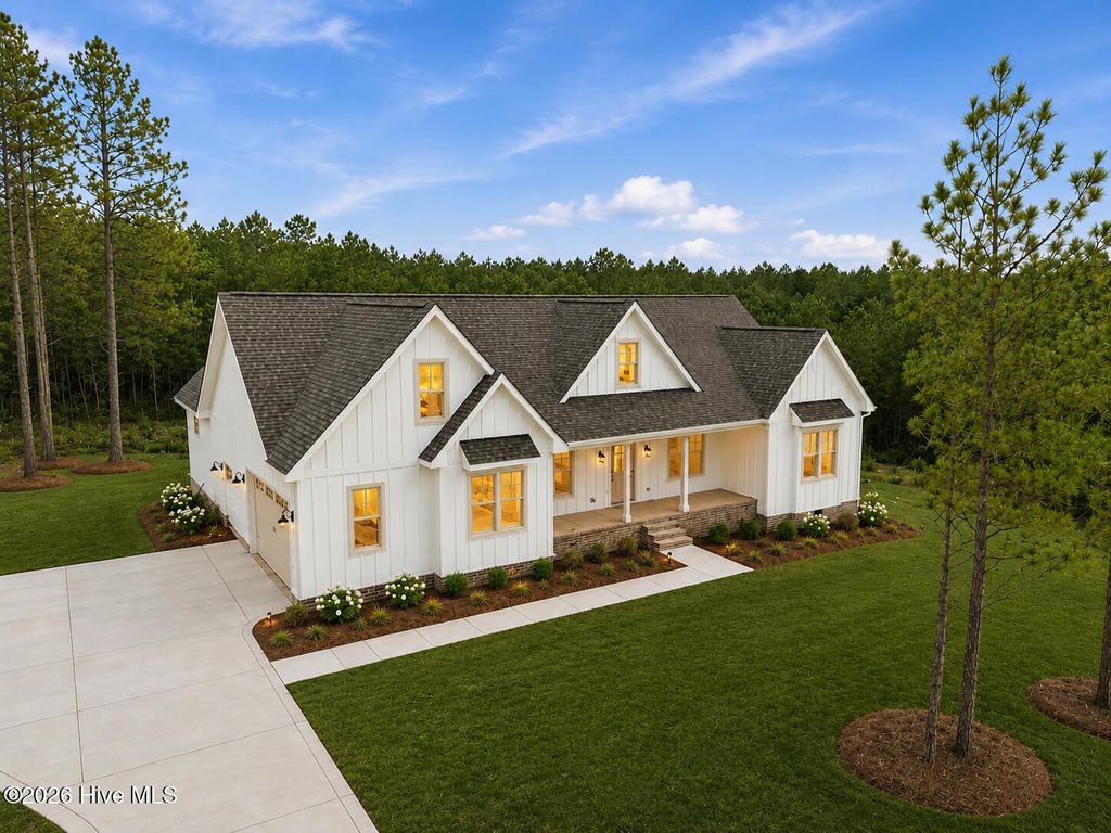 Photo of 134 Vista Ridge Avenue, Sanford, NC 27332 (MLS # 100584267)