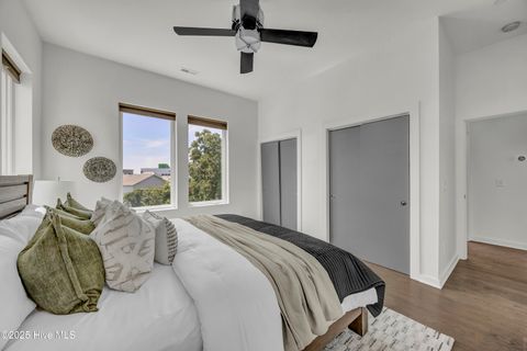 Tiny photo for 314 Davis Street #Unit 301, Wilmington, NC 28401 (MLS # 100561607)