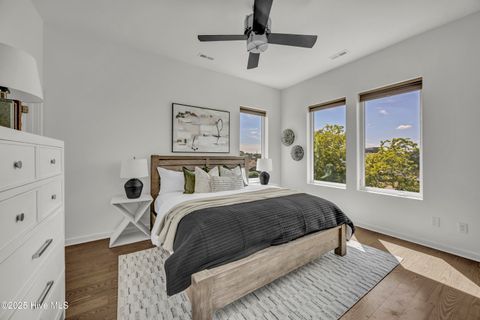 Tiny photo for 314 Davis Street #Unit 301, Wilmington, NC 28401 (MLS # 100561607)