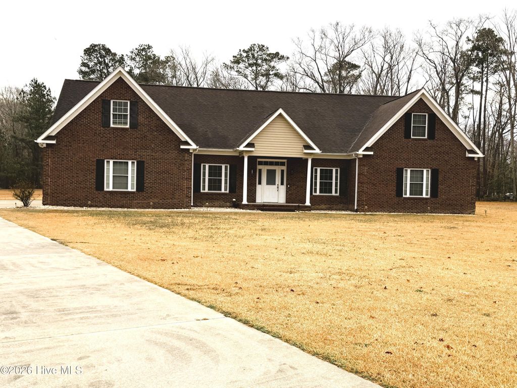 Photo of 1046 Mockingbird Road, Williamston, NC 27892 (MLS # 100556664)
