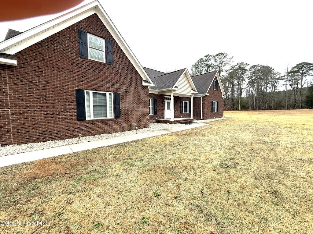 Photo of 1046 Mockingbird Road, Williamston, NC 27892 (MLS # 100556664)