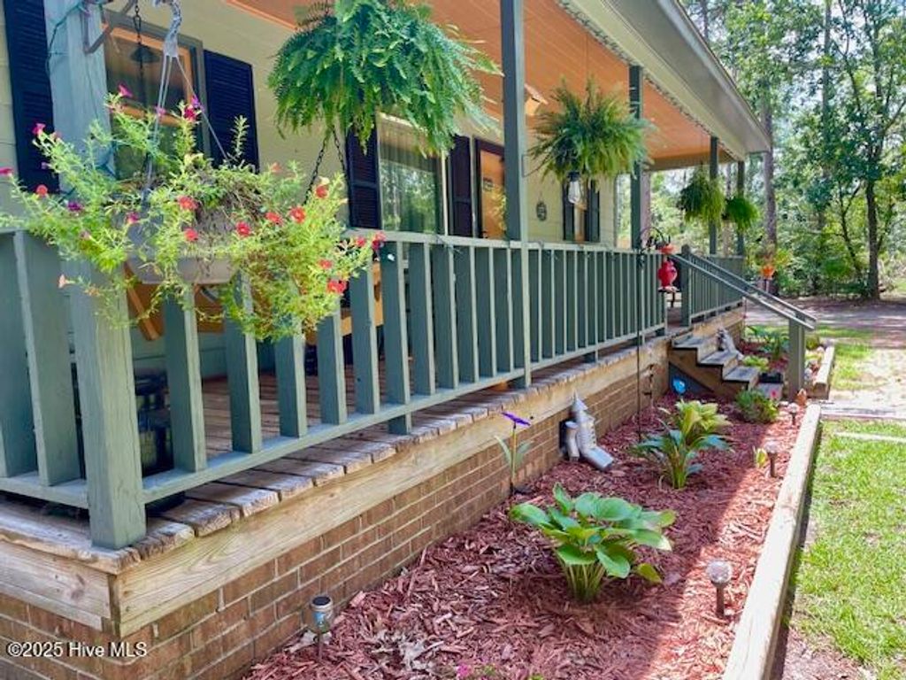 Photo of 111 Perry Street, Elizabethtown, NC 28337 (MLS # 100541451)