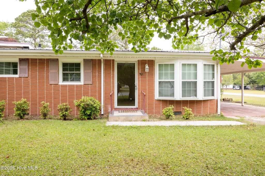 Photo of 321 N Church Avenue, Garland, NC 28441 (MLS # 100566821)