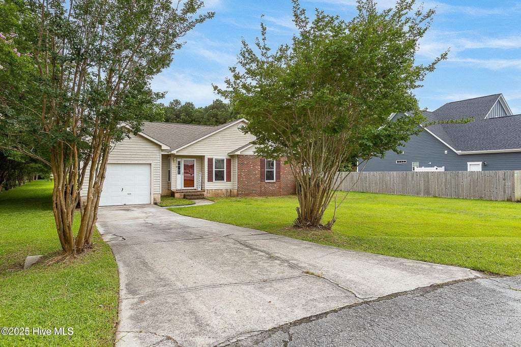 Photo of 510 Greenfield Place, Sneads Ferry, NC 28460 (MLS # 100597455)