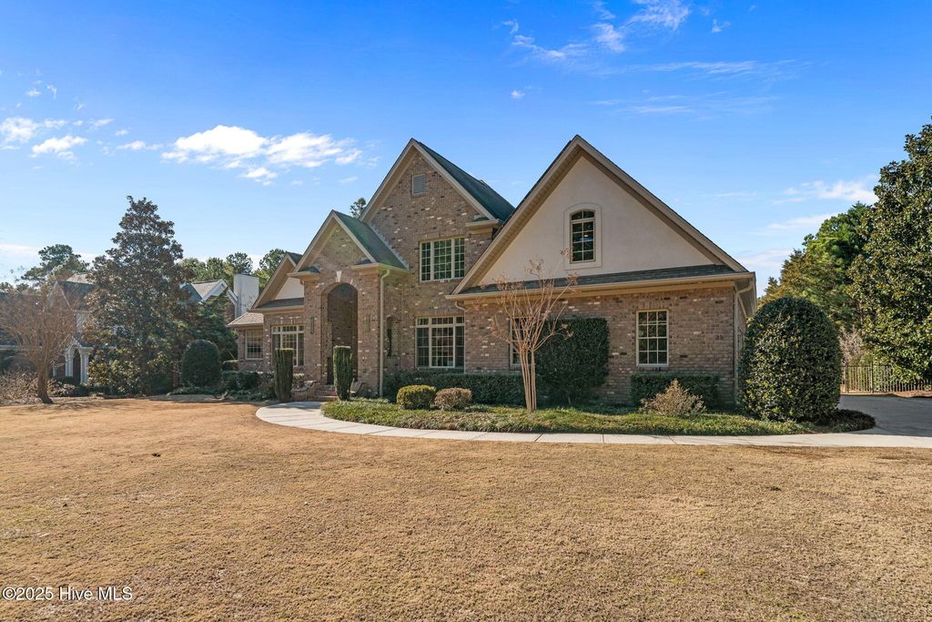 Photo of 35 Glen Meadow Court, Pinehurst, NC 28374 (MLS # 100546522)