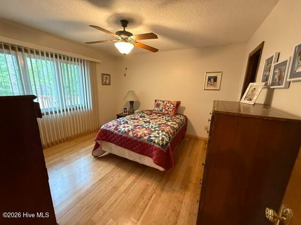 Photo of 128 Royal Pine Lane, McCormick, SC 29835 (MLS # 100573235)