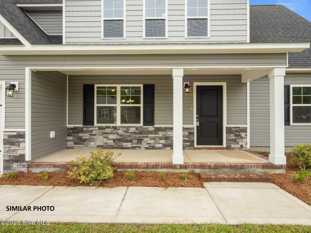 Photo of 1117 Lunenburg Place, Jacksonville, NC 28540 (MLS # 100519589)