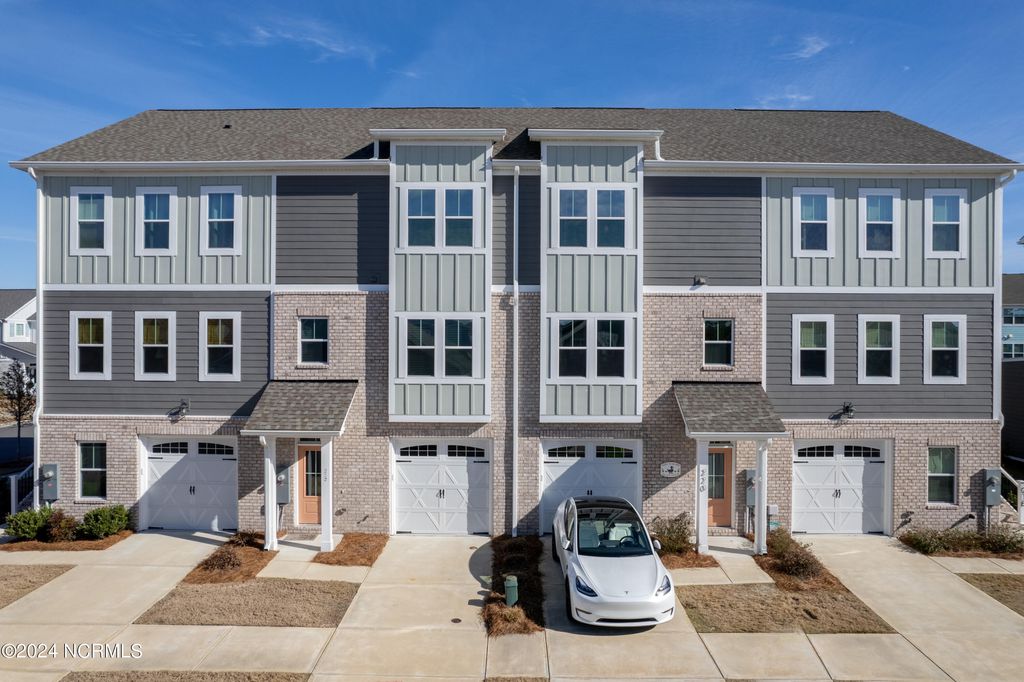 Photo of 220 Gray Duck Drive, Beaufort, NC 28516 (MLS # 100565131)