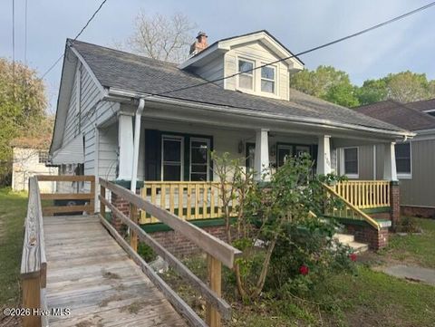 Homes For Sale - 704 S Franklin Street<br/> Rocky Mount, NC 27803