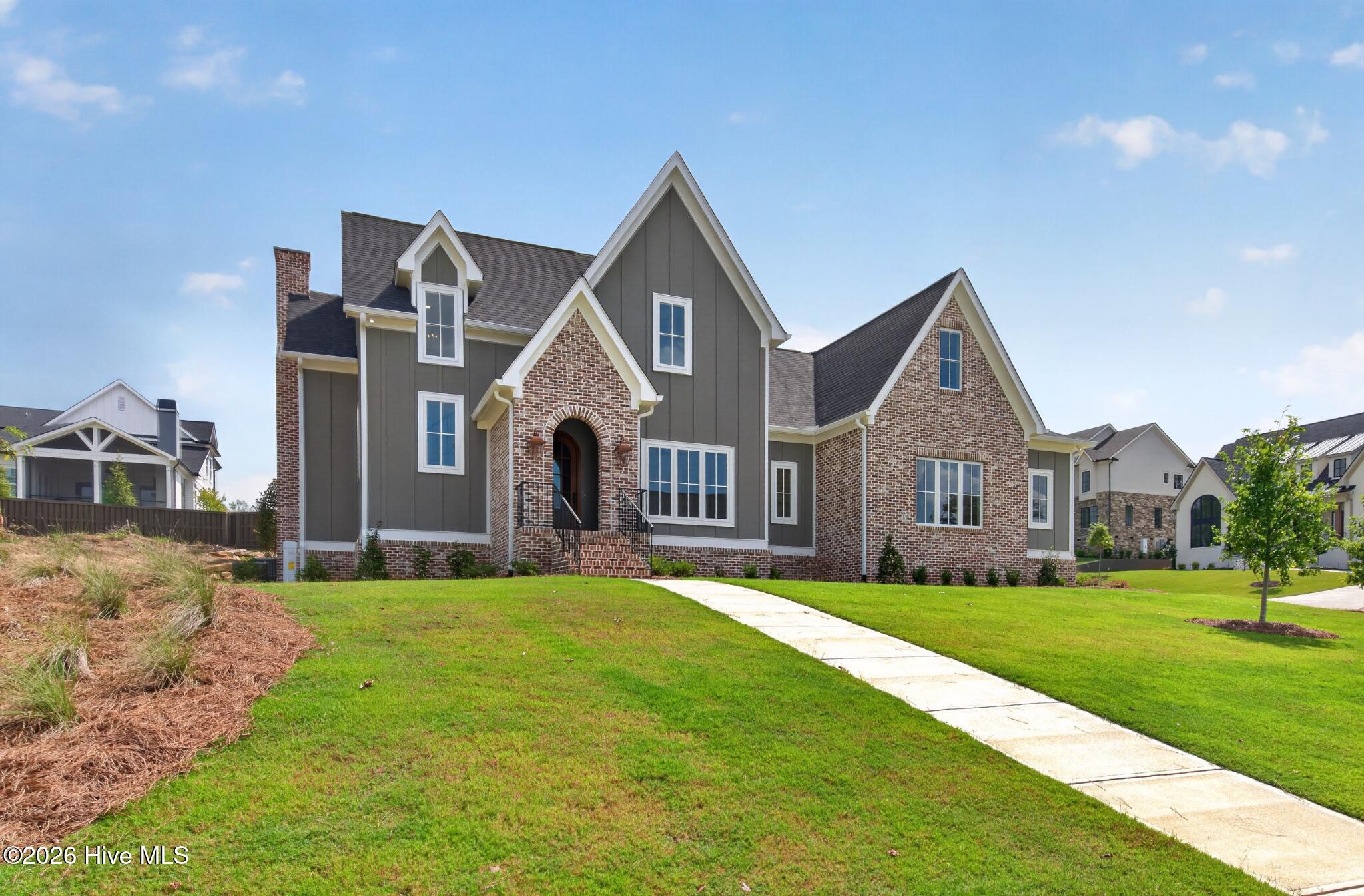 880 Audubon Way