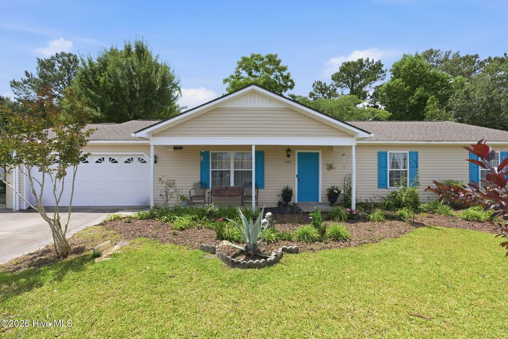 Photo of 607 Darkwood Drive, Havelock, NC 28532 (MLS # 100577591)