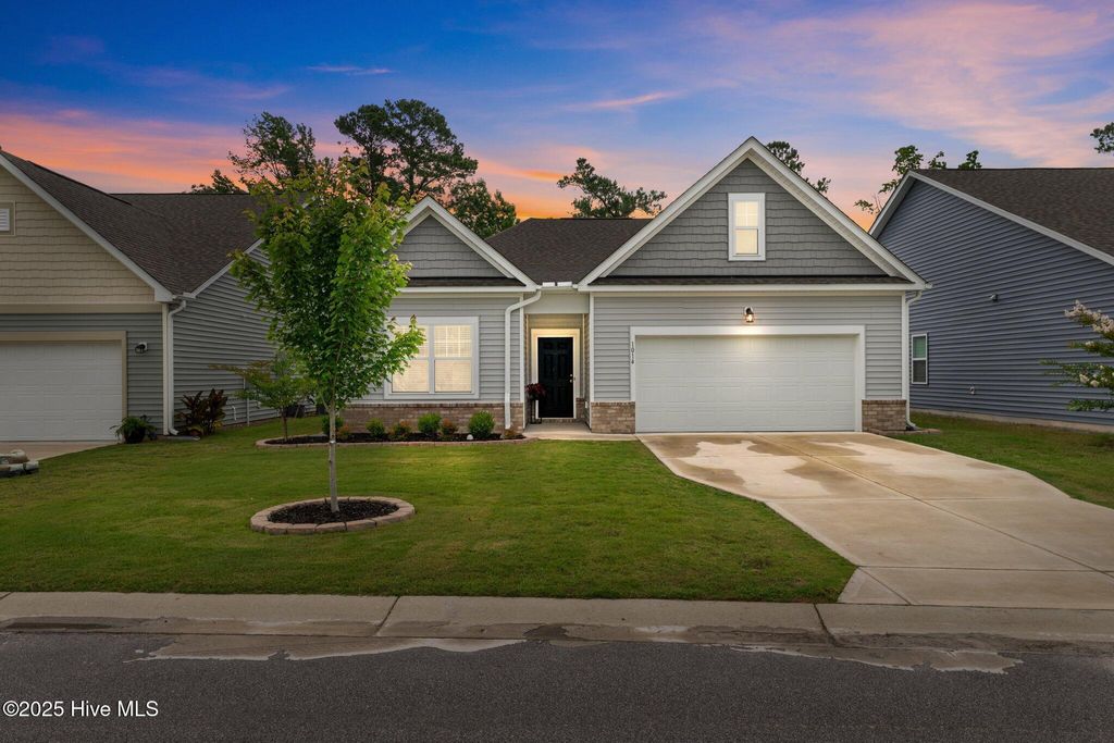 Photo of 1014 Bogue Lane, New Bern, NC 28562 (MLS # 100511176)