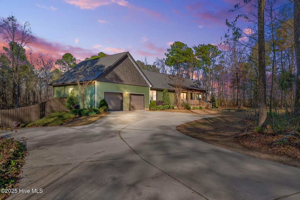 Photo of 626 Bailey Road, Coats, NC 27521 (MLS # 100545914)