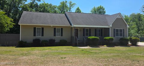 Homes For Rent - 113 Lakeland Drive<br/> Washington, NC 27889