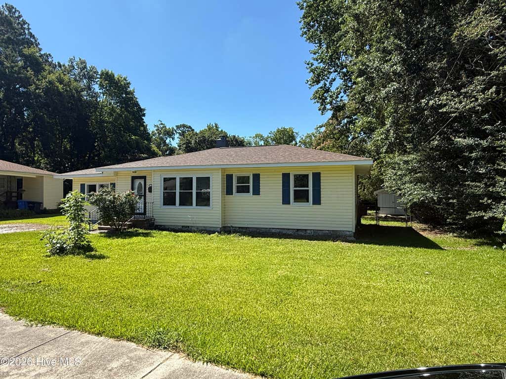 Photo of 18 White Oak Street, Jacksonville, NC 28540 (MLS # 100593767)