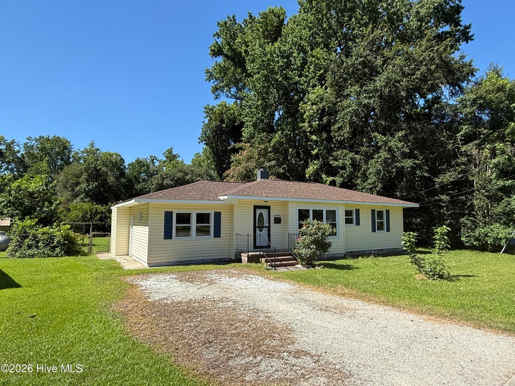 Photo of 18 White Oak Street, Jacksonville, NC 28540 (MLS # 100593767)