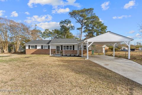 Photo of 501 Holly Court, Jacksonville, NC 28540 (MLS # 100544990)