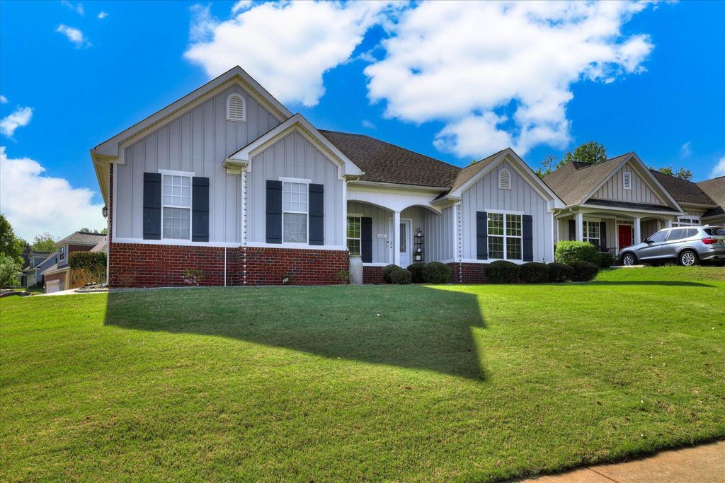 Photo of 1188 Greenwich Pass, Grovetown, GA 30813 (MLS # 555565)