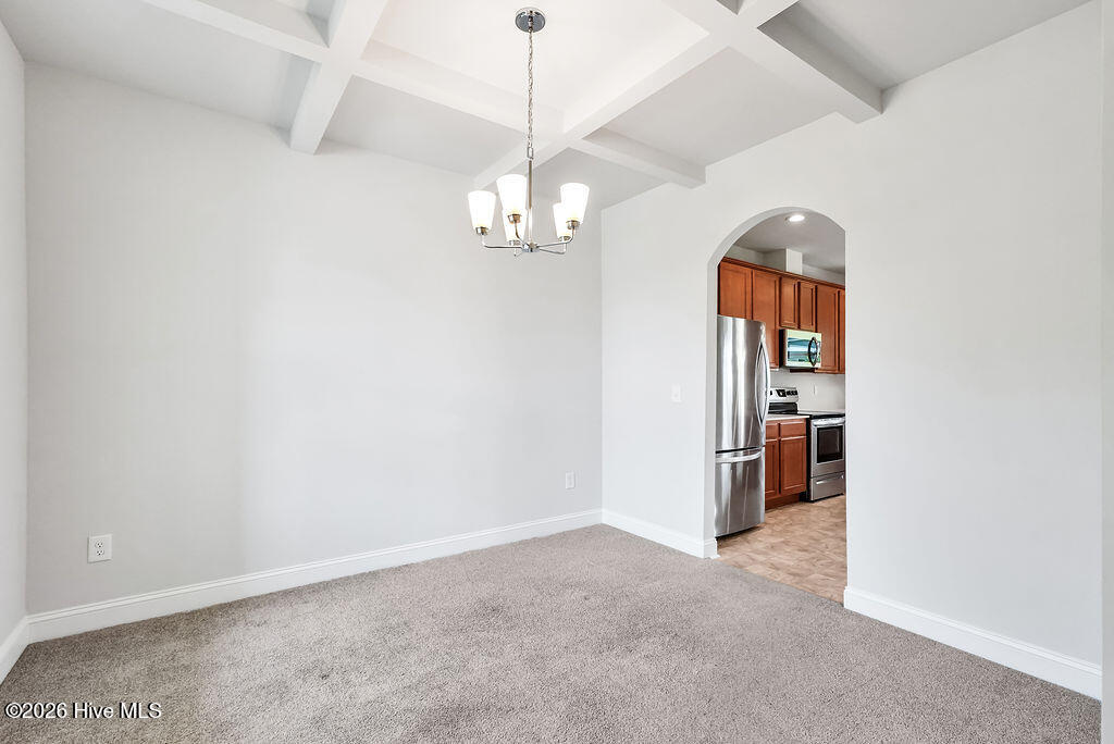 266 E Red Head Circle