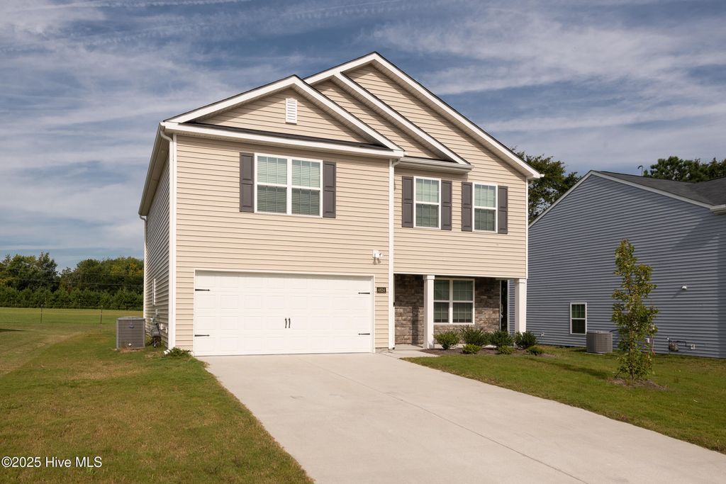 Photo of 4624 Slatestone Drive, Greenville, NC 27858 (MLS # 100528302)