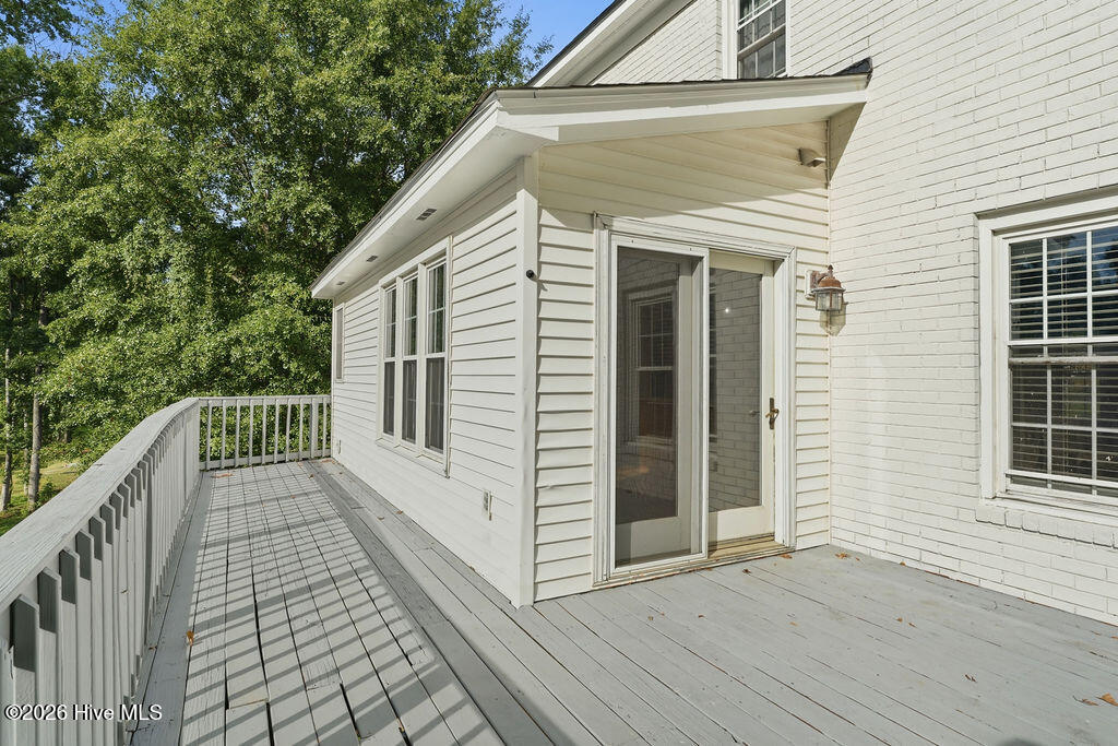 482 Fairfield Way