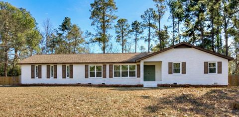 Photo of 319 Plantation Drive, Aiken, SC 29803 (MLS # 551104)