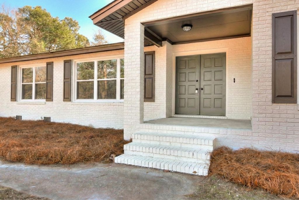 Photo of 319 Plantation Drive, Aiken, SC 29803 (MLS # 551104)