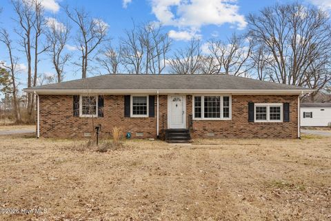 Homes For Rent - 7293 County Home Road<br/> Ayden, NC 28513