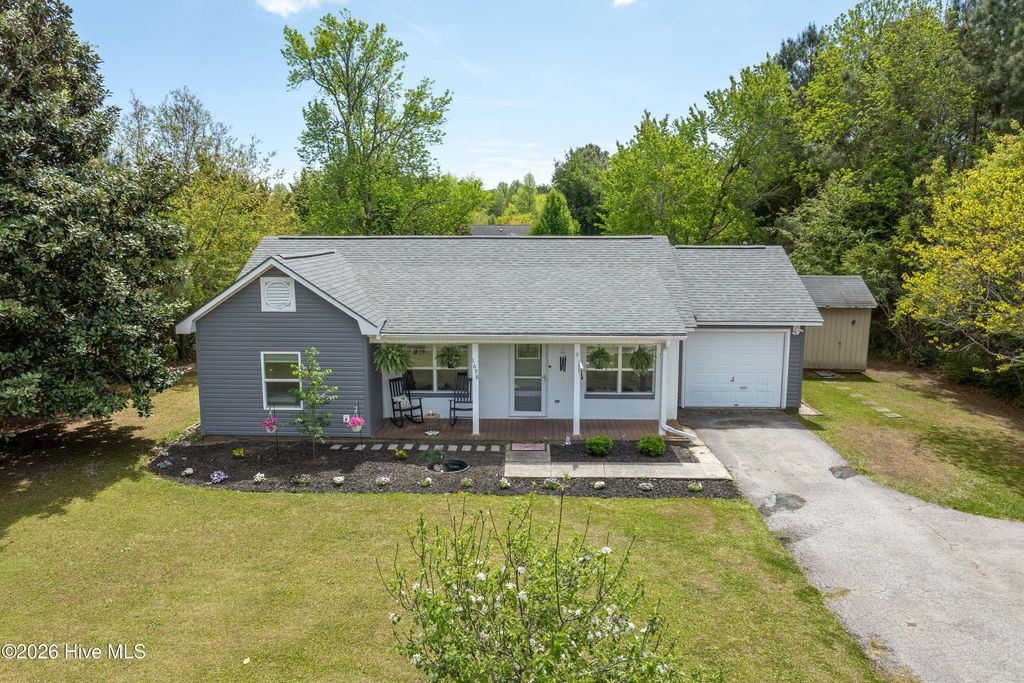 Photo of 1698 Old Folkstone Road, Sneads Ferry, NC 28460 (MLS # 100565551)