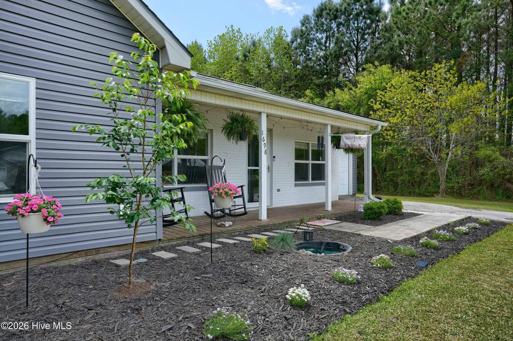 Photo of 1698 Old Folkstone Road, Sneads Ferry, NC 28460 (MLS # 100565551)