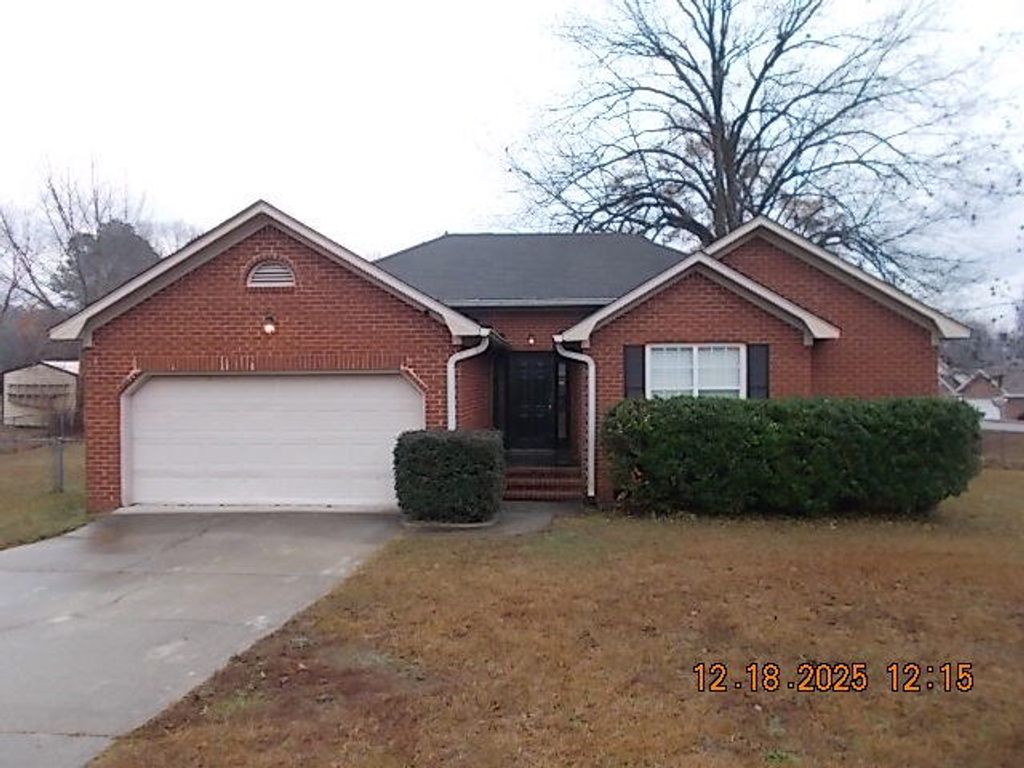 Photo of 3884 Old Waynesboro Road, Augusta, GA 30906 (MLS # 550366)