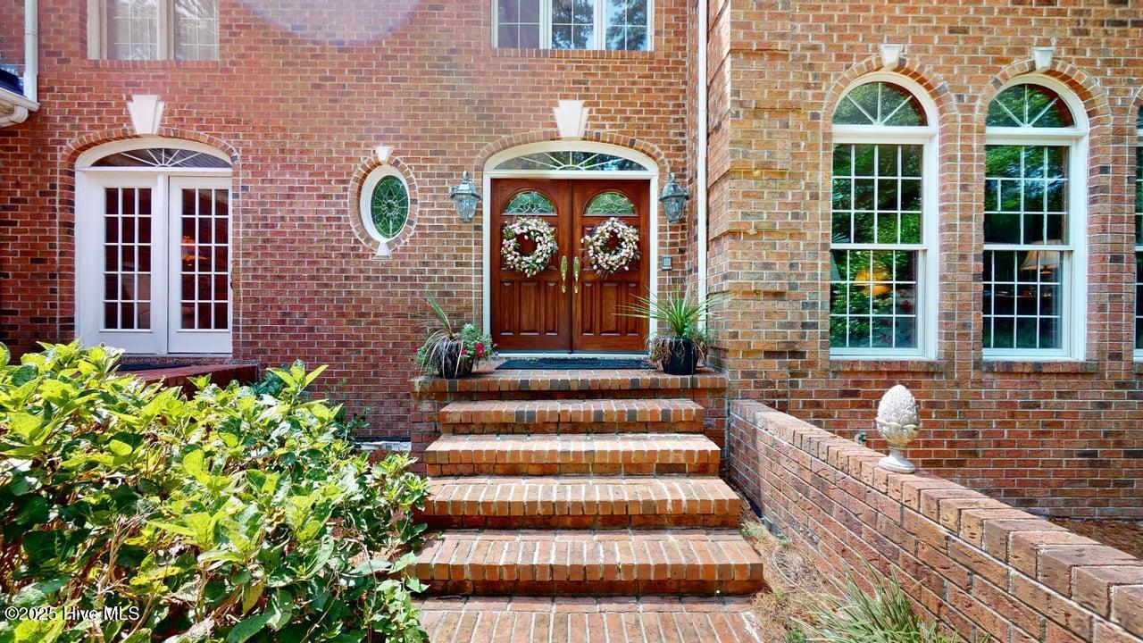 Goldsboro, North Carolina 27534, United States, 5 Bedrooms Bedrooms, ,6 BathroomsBathrooms,Residential,Active,255860