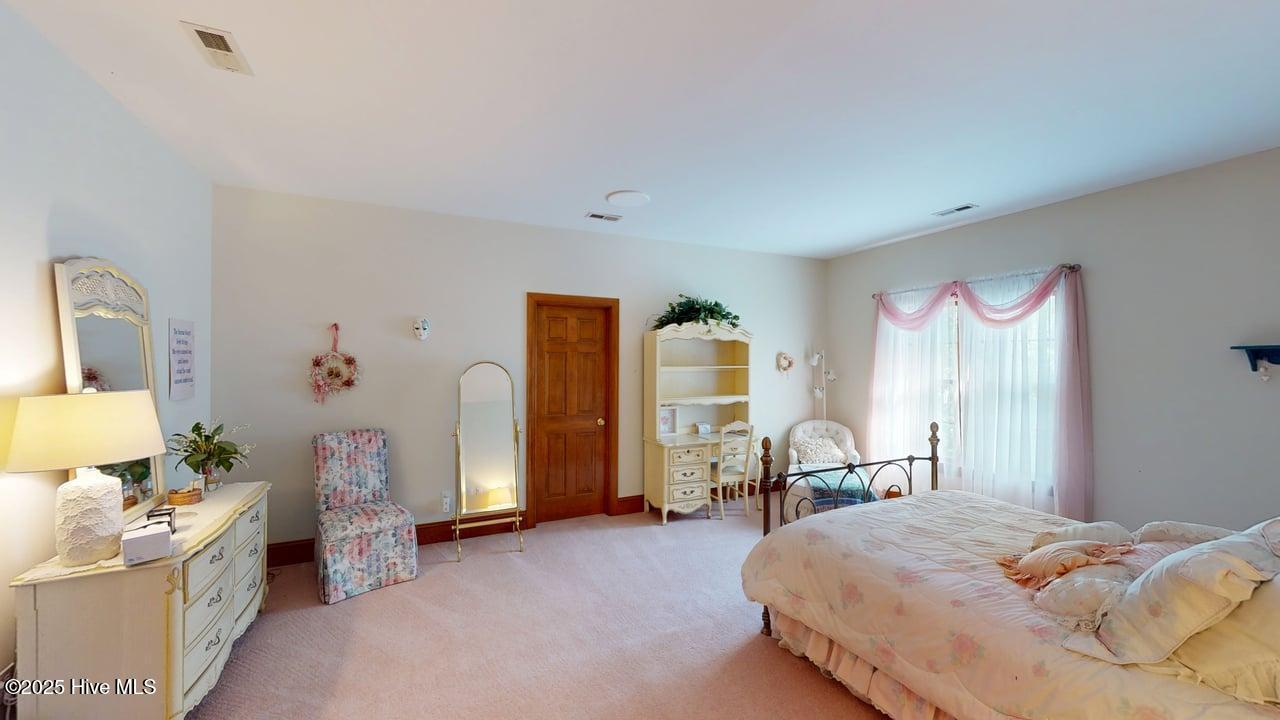 Goldsboro, North Carolina 27534, United States, 5 Bedrooms Bedrooms, ,6 BathroomsBathrooms,Residential,Active,255860