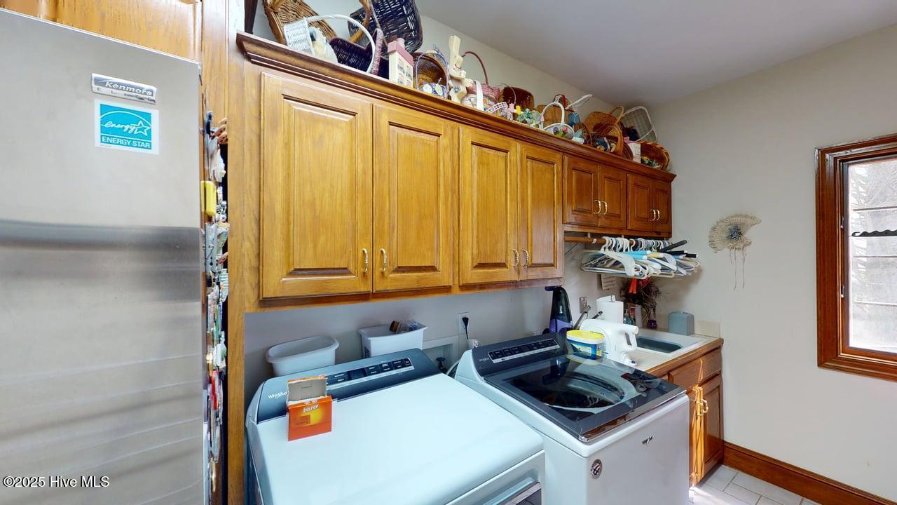 Goldsboro, North Carolina 27534, United States, 5 Bedrooms Bedrooms, ,6 BathroomsBathrooms,Residential,Active,255860