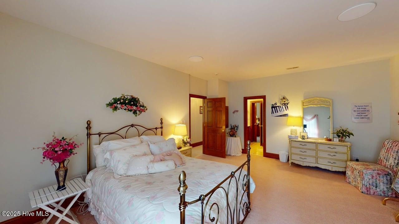 Goldsboro, North Carolina 27534, United States, 5 Bedrooms Bedrooms, ,6 BathroomsBathrooms,Residential,Active,255860