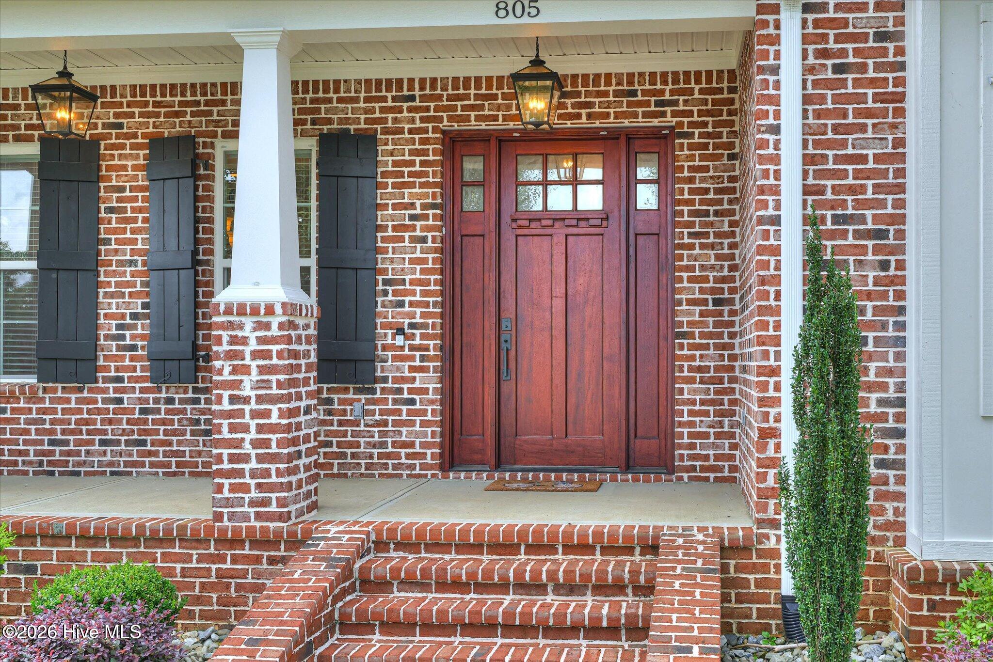 805 Upington Lane