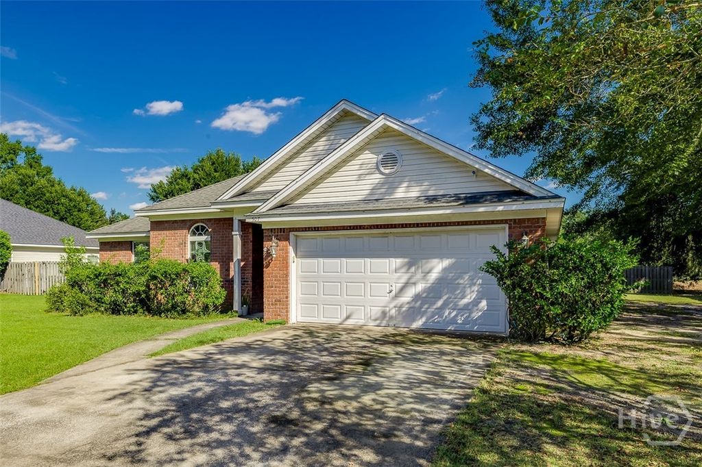 Photo of 507 Cobblestone Circle, Bloomingdale, GA 31302 (MLS # SA342060)