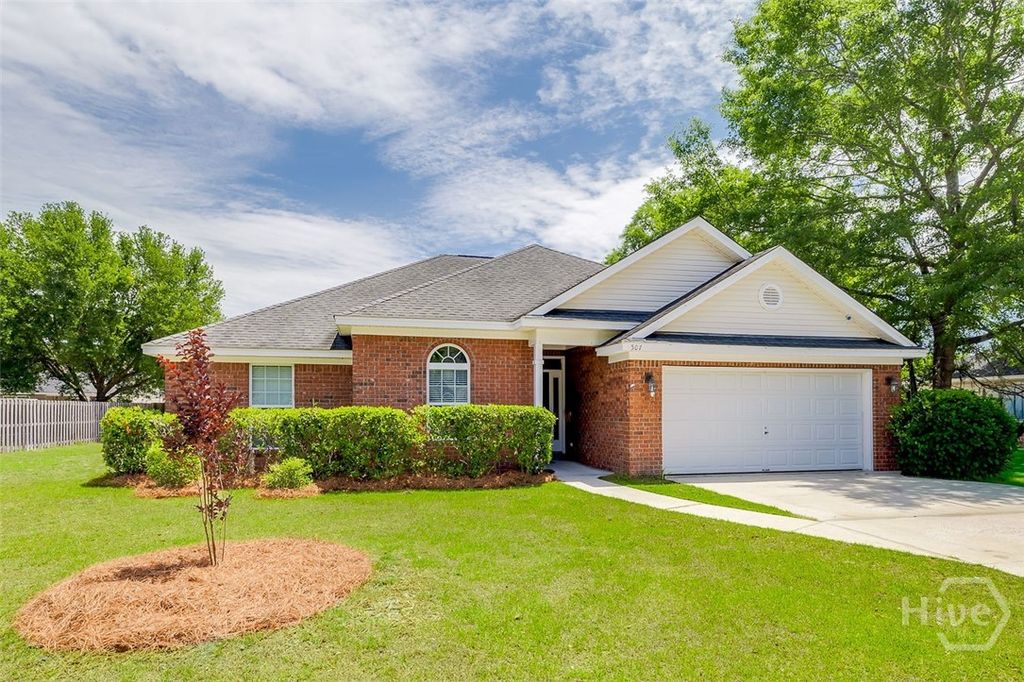 Photo of 507 Cobblestone Circle, Bloomingdale, GA 31302 (MLS # SA342060)