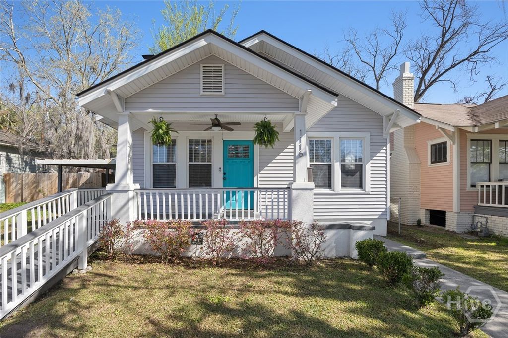 Photo of 1116 E 40th Street, Savannah, GA 31404 (MLS # SA351399)