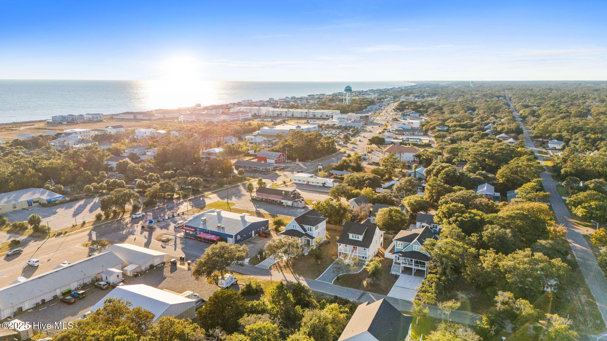 Oak Island, North Carolina 28465, United States, 4 Bedrooms Bedrooms, ,3 BathroomsBathrooms,Residential,Pending,256085
