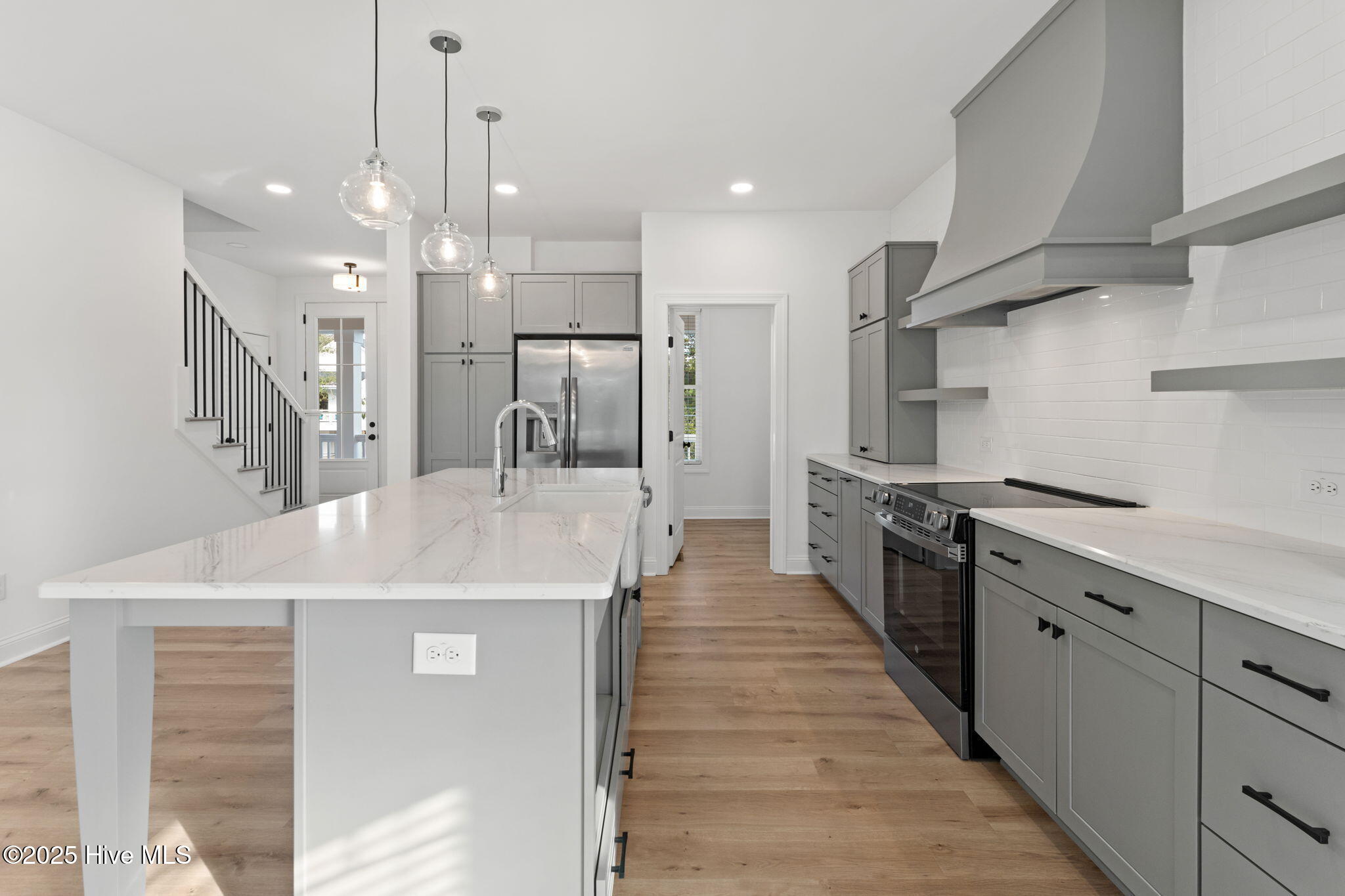 Oak Island, North Carolina 28465, United States, 4 Bedrooms Bedrooms, ,3 BathroomsBathrooms,Residential,Pending,256085